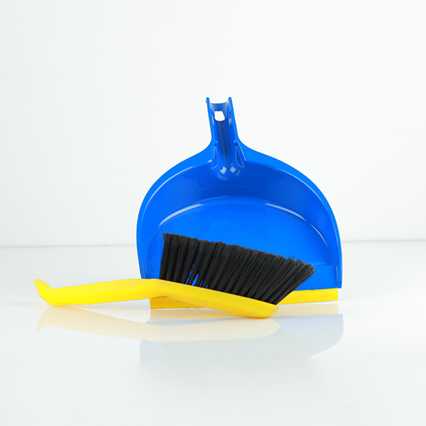Dust off Dust Pan with Brush Neptune